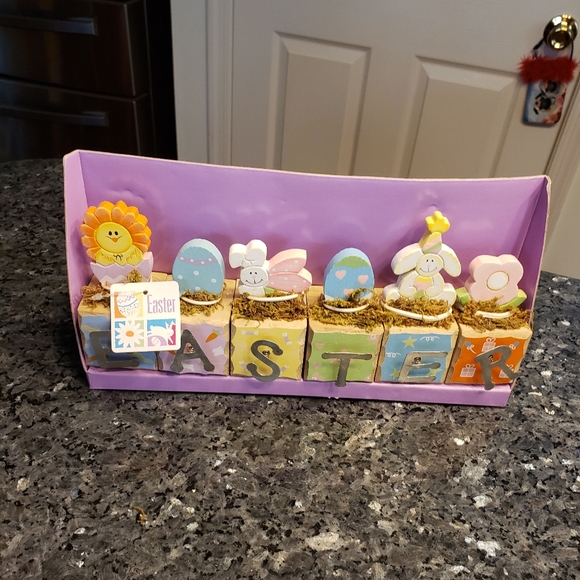 EASTER ITEMS, 5 Easter items Plus a couple extras thrown in - Picture 6 of 13